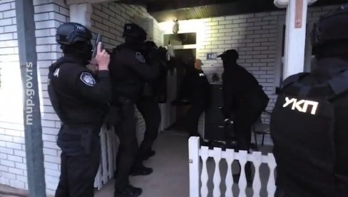 VELIKA AKCIJA MUP-A: Uhapšeni članovi kriminalne grupe u Beogradu (VIDEO)
