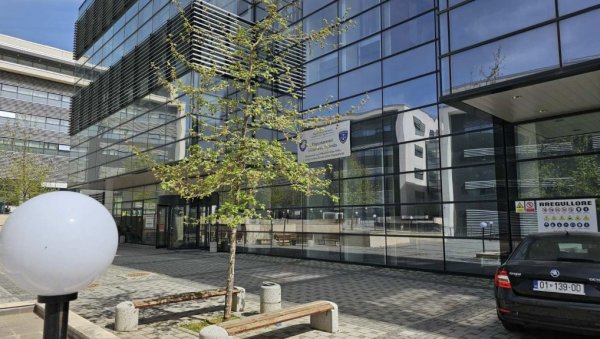 СРБИМА ПРИТВОРЕНИМА НА КИМ ПО 300.00 ДИНАРА: Влада Србије донела закључак о једнократној помоћи нашим заточеним сународницима