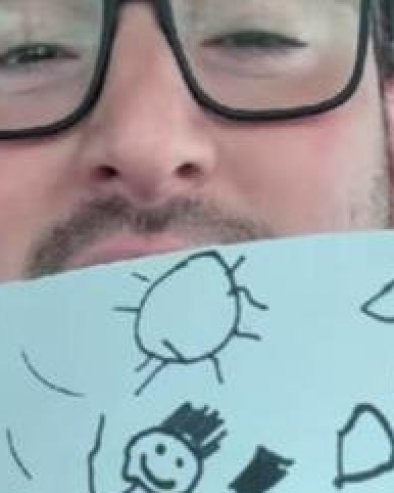 Кад је видела ЦРТЕЖ моје ћерке, учитељица ме одмах ПОЗВАЛА у школу: Шта ОВО треба да значи?! (ВИДЕО)