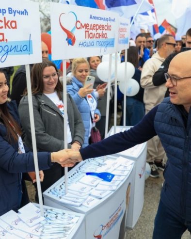 ВУЧЕВИЋ У СЕЛУ КУСАДАК: 29. марта сачувајмо Смедеревску Паланку, сачувајмо Србију (ФОТО)