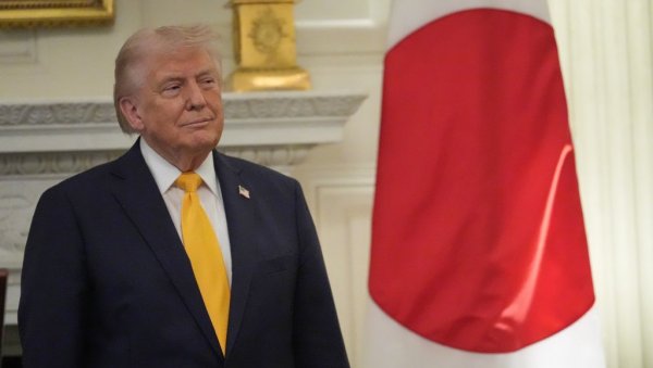 ШТО СЕ МЕНЕ ТИЧЕ, КАСНО ЈЕ.. Трамп оштро критиковао НАТО: Они не желе да нам помогну (ФОТО)