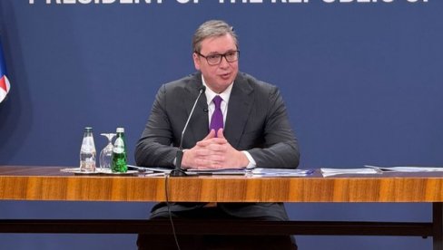 НАЈОПАСНИЈЕ БИ БИЛО ДА НАМ СЕ ПОЈАВИ ИНФЛАЦИЈА Вучић: Веома снажно и оштро ћемо реаговати