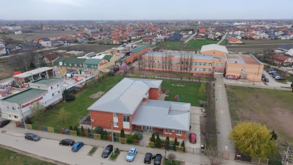НА РЕДУ УРЕЂЕЊЕ ВРТИЋА „РОДА“ У ВЕТЕРНИКУ: Град Нови Сад наставља са обновом предшколских установа
