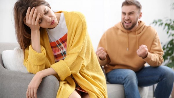 ОД БОЛОВА, ДО ОСИПА НА КОЖИ: Проверите ове симптоме, можда сте само незадовољни емотивном везом