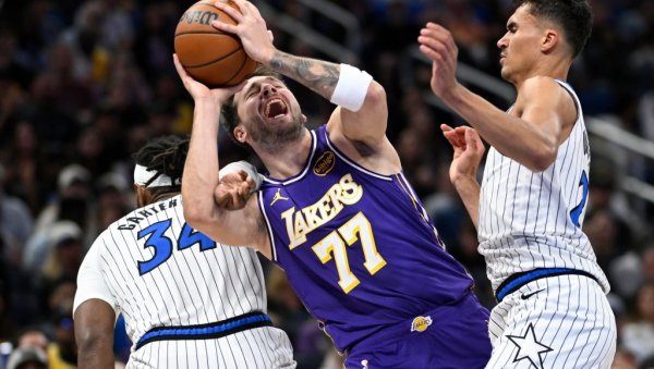 СКАНДАЛОЗНЕ ТВРДЊЕ ДОНЧИЋА: Вређао ми је породицу на српском, НБА центар се одмах огласио (ВИДЕО)