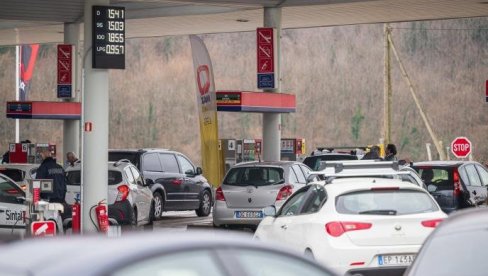 U SLOVENIJI DIVLJAJU CENE GORIVA:  Drakonske kazne za onoga ko se usudi da uradi ovo