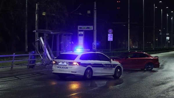 БИЛО ЈЕ ТОЛИКО ГЛАСНО ДА САМ ИСКОЧИО ИЗ КРЕВЕТА: Аутомобил се закуцао у станицу, стакло летело на све стране (ВИДЕО)