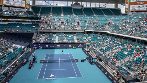 КАКАВ СУНОВРАТ! Епска брука некада трећег тенисера света