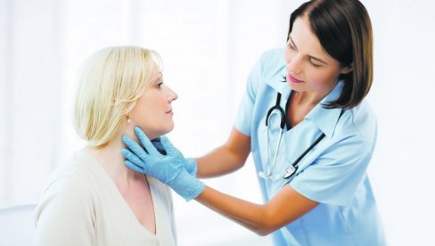 UPALA GRLA, GLJIVICE, AFTE Savet lekara: Proleće donosi pad imuniteta, proverite da nemate neke od ovih tegoba