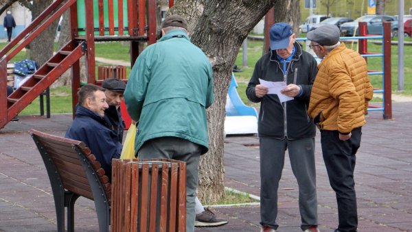 НАЈНОВИЈА ВЕСТ О ВИСИНИ ПЕНЗИЈЕ: Фонд ПИО се огласио