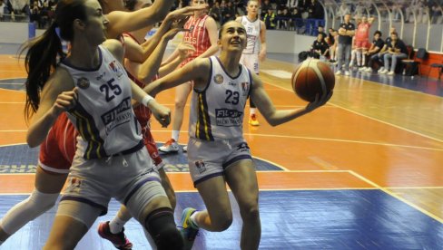 „МАЛЕНЕ“ ВЕРУЈУ У ОПСТАНК: Кошаркашице Краљева сутра дочекују Црвену Звезду