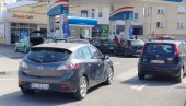 ГОРИВА ИМА, ГУЖВИ НЕМА: Репортери Новости обишли јуче пумпе да провере каква је ситуација и снабдевеност