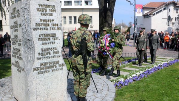 ПОМЕН ЖРТВАМА НАТО АГРЕСИЈЕ: Прве бомбе пре 27 година пале на смедеревске положаје (ФОТО)