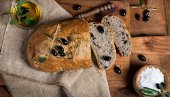 HILANDARSKI HLEB SA MASLINAMA: Recept koji nosi duh manastirske kuhinje