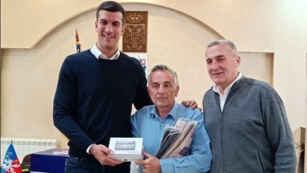 БАЈИНА БАШТА - МЕСТО ЈАКИХ СПОРТСКИХ ВИБРАЦИЈА  Кешељ: Улагање у спорт је улагање у здравље, заједништво и у будућност локалне заједнице