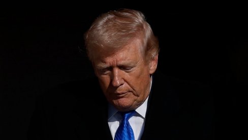 ТРАМП У ОПАСНОСТИ? Пресретнут авион изнад резиденције Мар-а-Лаго