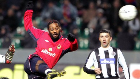 ГРОБАРИ ГА НЕЋЕ ПАМТИТИ ПО ДОБРОМ: Некадашњи нападач ЦСКА Москве и Бешикташа одлази у пензију