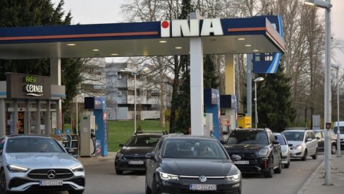 POSKUPLJENJA TERAJU I TURISTE S JADRANA: U Hrvatskoj na snagu stupile nove cene goriva - građani se pribojavaju drastičnog skoka