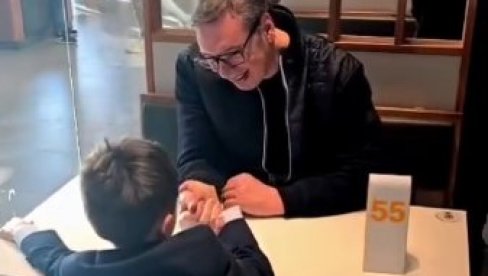 VUKAN SE DANAS DOTERAO I REŠIO DA IZVEDE TATU: Vučić prvi put objavio snimak najmlađeg sina na društvenim mrežama (VIDEO)