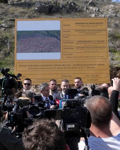 ВЕЉЕ БРДО - ОГЛЕДАЛО ДРЖАВЕ: Премијер Милојко Спајић присуствовао почетку изградње стамбеног комплекса у Подгорици