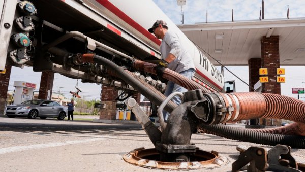 НОЋНА МОРА ОКО ЦЕНЕ НАФТЕ О КОЈОЈ НИКО НЕ ПРИЧА: Глобална криза је већа него што мислите