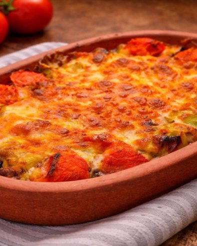 ПЕЧУРКЕ ИЗ РЕРНЕ У ГЛИНЕНОЈ ПОСУДИ: Мирис домаће кухиње