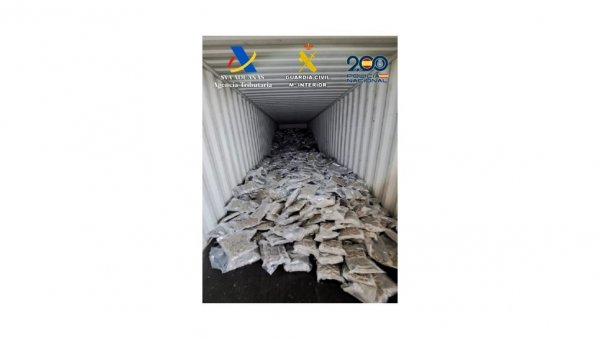 ЗАПЛЕЊЕНО ТРИ ТОНЕ КАНАДСКЕ МАРИХУАНЕ: У Валенсији откривен товар вредан више од шест милиона евра