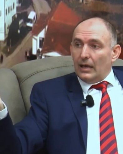 МЛАДЕНОВИЋ: Трагедија као последица уништавања српских универзитета!