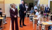 OSMACI BOLJE URADILI SRPSKI OD MATEMATIKE: Osnovne škole sabiraju bodove koje su osvojili maturanti na probnom završnom ispitu