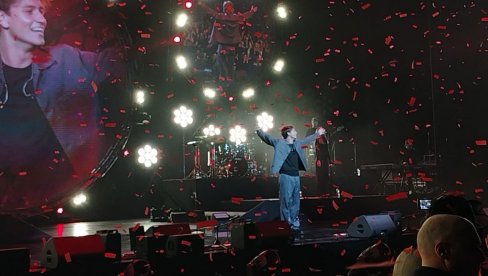 ПРВИ КОНЦЕРТНИ СПЕКТАКЛ: Јаков Јозиновић заблистао на првом великом од седам наступа у Београду (ФОТО)