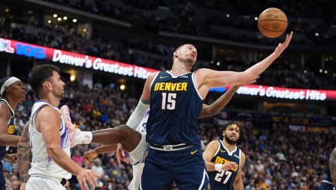 СВЕТ ОВО НИКАДА НИЈЕ ВИДЕО! Никола Јокић срушио законе физике – Србин наставља да застрашује Америку