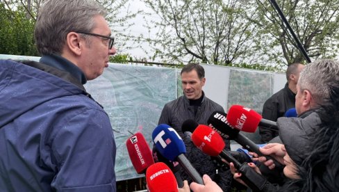 ВУЧИЋ О НАЦИОНАЛНОМ СТАДИОНУ: Радови ће бити готови на време