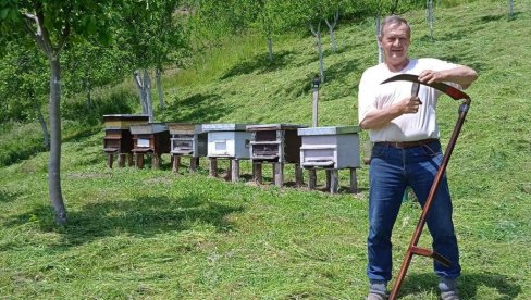 SVE ĆEMO VAS NOĆAS POBITI I BACITI U DRINU! Blokader pretio Radoju Jovanoviću iz Bajine Bašte