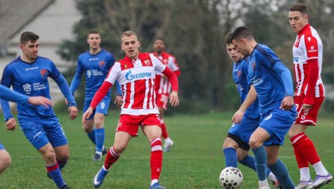 ЗВЕЗДА УБЕДЉИВА У ЗМАЈЕВУ: Црвено-бели бројали до пет на прослави 100 година Обилића (ФОТО/ВИДЕО)