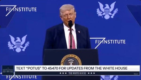 РАКЕТЕ ЛАНИСРАНЕ, ПУЦАЈ, БУМ, ПУЦАЈ, ПУЦАЈ Трамп описао како америчка ПВО пресреће ракете: Урнебесан снимак запалио мреже (ВИДЕО)