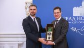 ДЕЛЕГАЦИЈА НИЖЊЕГ НОВГОРОДА У ПОСЕТИ НОВОМ САДУ: Обележено две деценије споразума о братимљењу