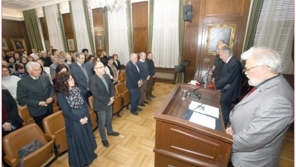 ЧОВЕК СА ПОСЕБНОМ ЗЕБЊОМ И ЉУБАВЉУ ЗА СВОЈ НАРОД:  У Матици српској одржана комеморација у знак сећања на академика Мира Вуксановића