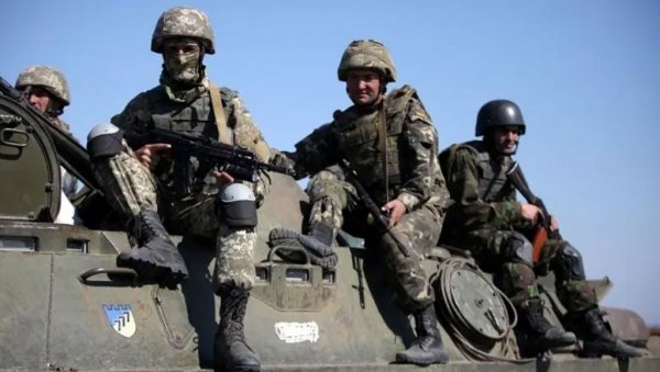 КОЛУМБИЈЦИ И БРАЗИЛЦИ ГИНУ НА ИСТОЧНОМ ФРОНТУ: Украјинске амбасаде широм света врбују плаћенике да би их послали у рат