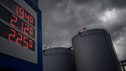 HAOS U EVROPI UOČI SEZONE! Cene goriva divljaju, letovi se otkazuju, a aviokompanije na ivici opstanka