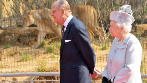 ПОЈАВИЛА СЕ У ЈАВНОСТИ СА ОСМЕХОМ НА ЛИЦУ, А СТРАХОВАЛА ЗА НАМИЛИЈЕГ: Откривена дуго чувана тајна краљице Елизабете