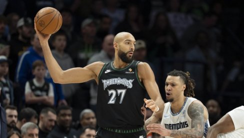 ХАОС У САД: Ухапшен познати НБА ас због поседовања дроге и насилне вожње