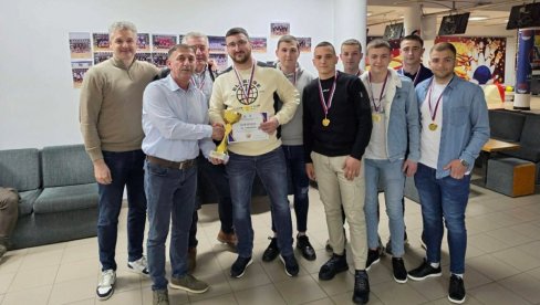 ZLATIBOR NAGRADA ZA EKIPU TREŠNJEVICE: Uručene nagrade najboljima na paraćinskom fudbalskom turniru