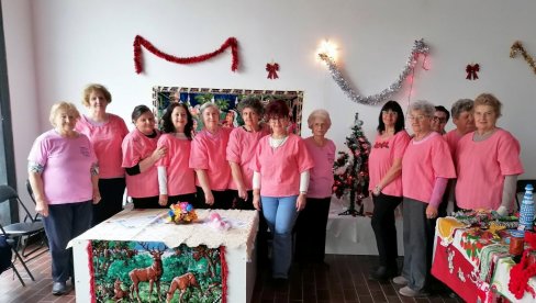 U SUSRET VASKRSU: Izložba jaja i rukotvorina Aktiva žena iz Ćuprije