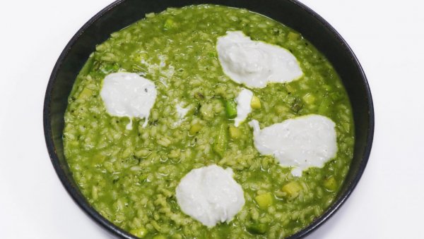 КРЕМАСТ, ЗДРАВ И УКУСАН: Рижото са маслачком