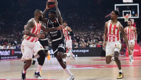 ЈЕЗИВЕ СЦЕНЕ НА ДЕРБИЈУ! Гробари испалили топовске ударе, погођено дете! Стравичан призор у Арени, децу склањају с трибина!