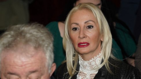 МУЖ МЕ ЈЕ ВАРАО ДОК САМ ИШЛА НА ВАНТЕЛЕСНУ Симонида прошла агонију: Развод сам скупо платила, осакатио ме је