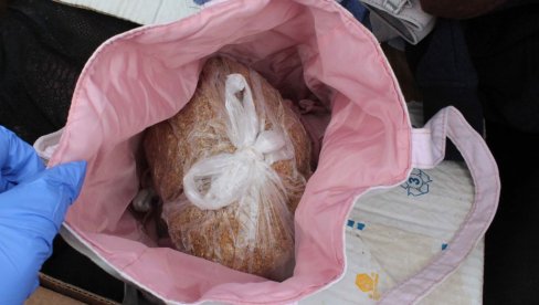UHAPŠENA ŽENA U ZAJEČARU: Prodavala duvan bez akciznih markica, zaplenjeno skoro 100 KG