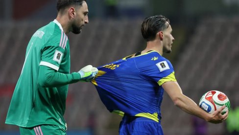 ИСПЛИВАО НЕВИЂЕН СНИМАК: Звезда Италије погледала ка навијачима у Зеници, а оно што је тада урадила - Босна НЕЋЕ НИКАД заборавити (ВИДЕО)