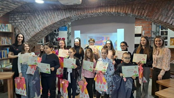 КОНКУРС СА ПОВОДОМ: Јагодинска библиотека наградила најбоље ђачке радове