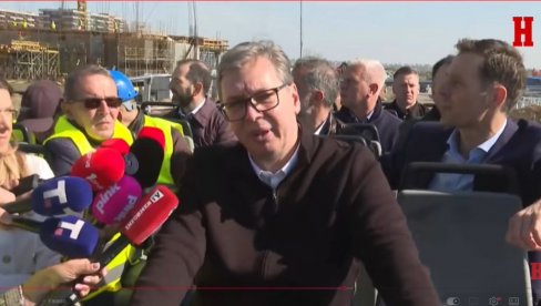 VLOKADERI SU UNIŠTILI UNIVERZITETE Vučić: Podatak da je prošle godine 12.000 ljudi manje diplomiralo vam je jasan kakav je zločin učinjen